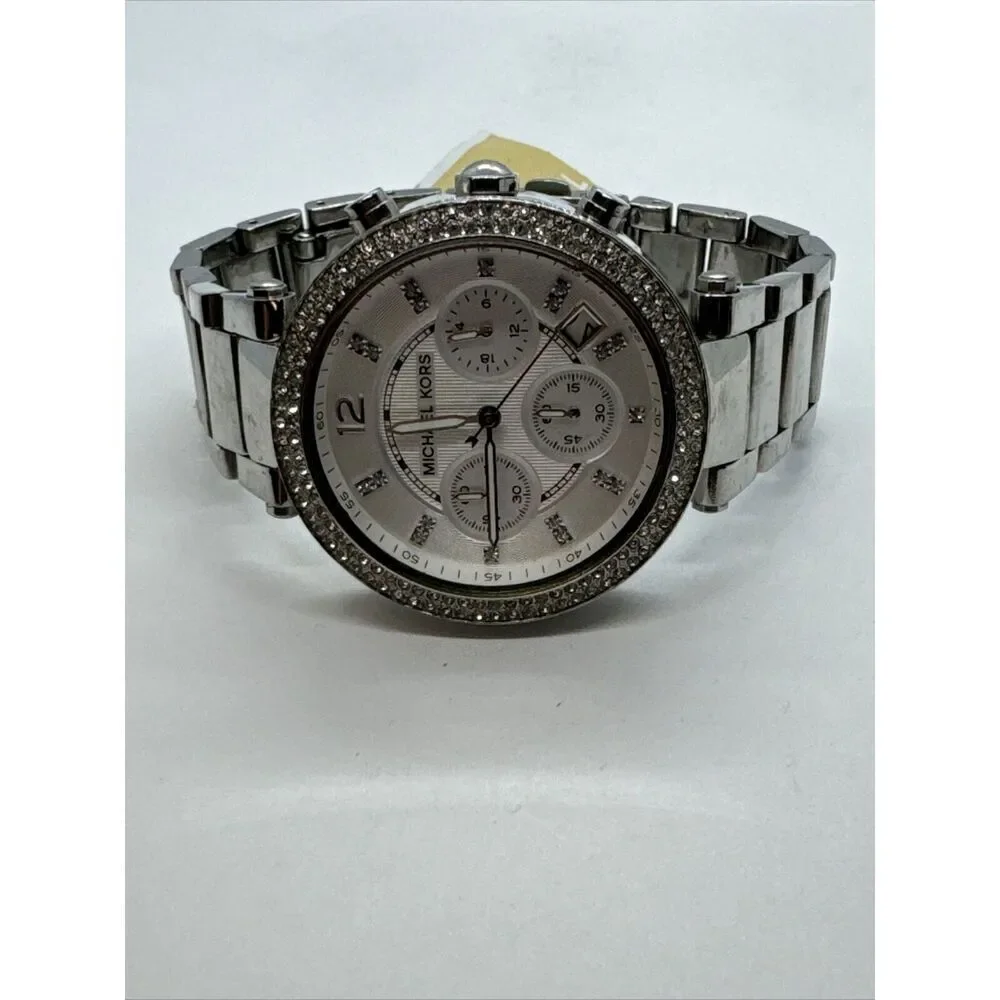 Michael Kors MK5353 Women Silver Stainless Steel Analog Dial Wrist Watch JNA379